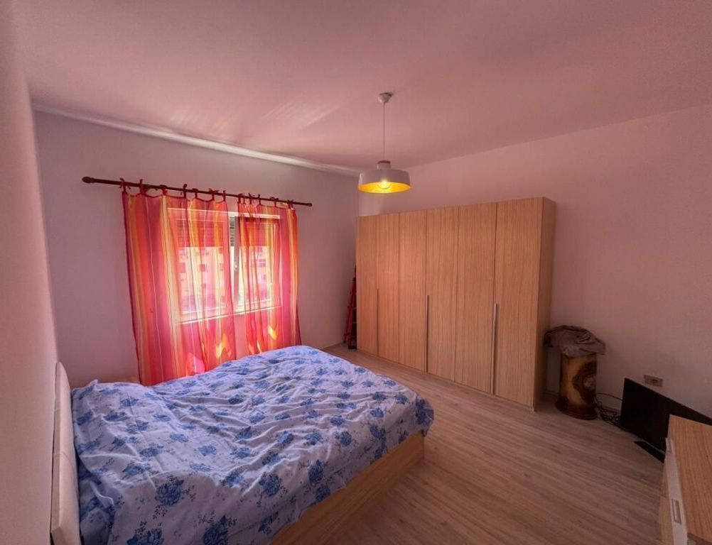 apartament 2+1 me qira tek tregu elektrik