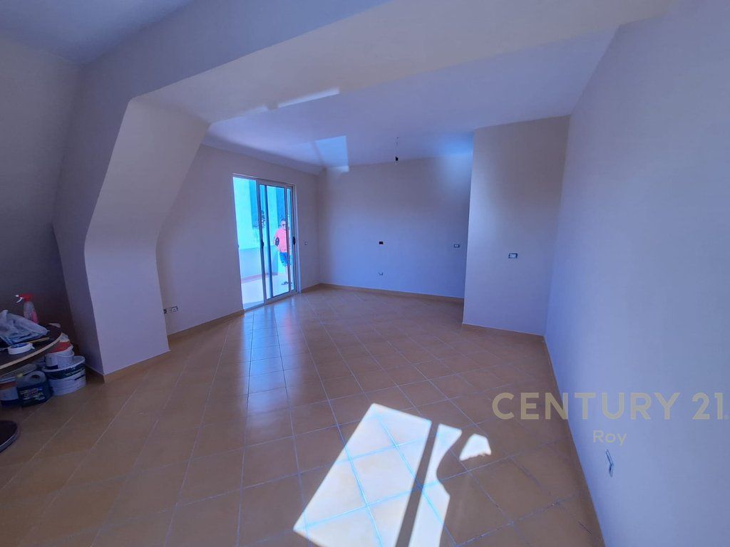 Apartament 2+1 në shitje Rruga Mujo Ulqinaku, Durrës - 150000€ | 107 m²
