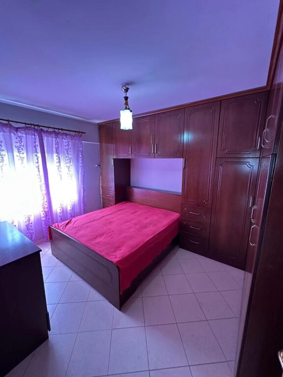 JEPET ME QERA APARTAMENT 2+1, PRANE DEGES, DURRES.