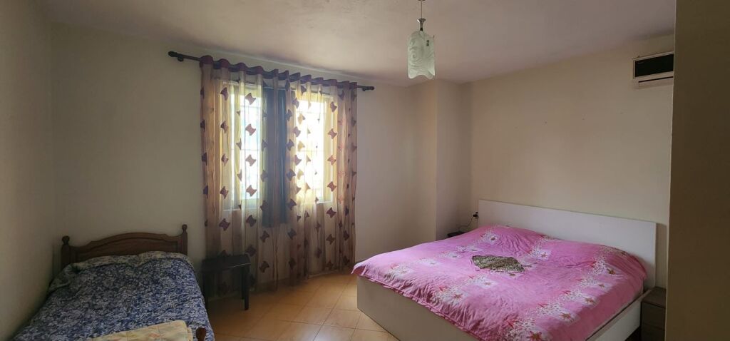 Apartament 2+1 per qira te Siri Kodra