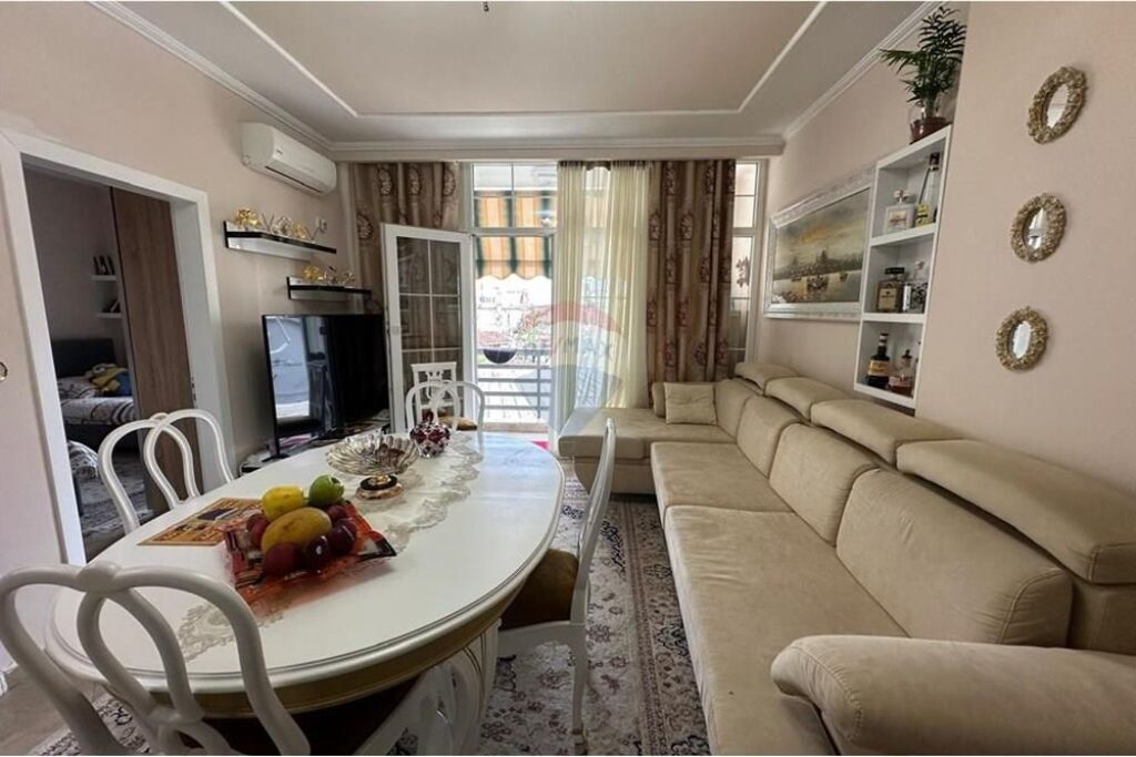 Apartament 2+1 ne shitje , Shkolla e Baletit