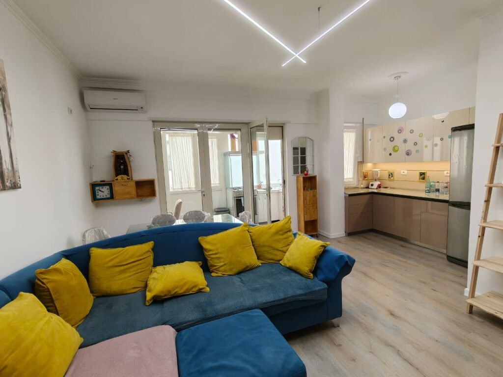 Apartament 3+1+2 per Shitje, Liqeni i Thate (pa malore)
