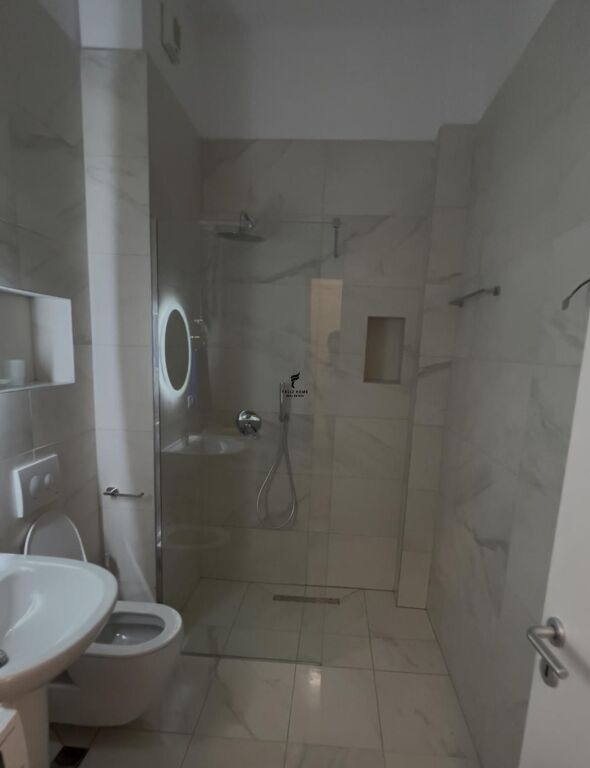 APARTAMENT ME QERA 1+1 LAPRAKE 55.000 LEKE FH-76988