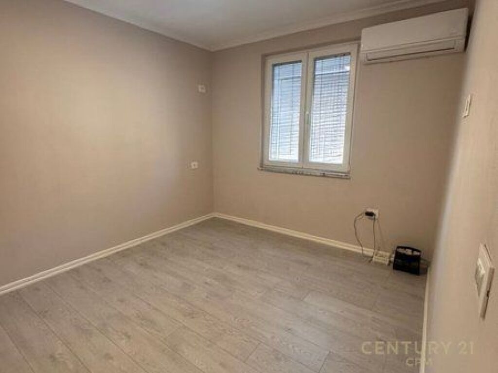OFFICE FOR RENT AT 21 DECEMBER!