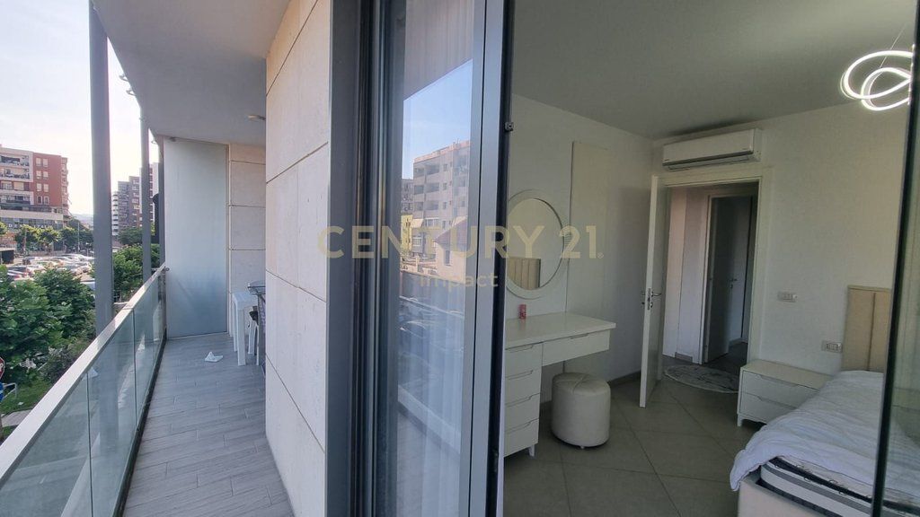 APARTAMENT 2+1+2 ME POST PARKIMI ,ME QIRA TEK FIORI DIi BOSCO! 850 € /Muaj