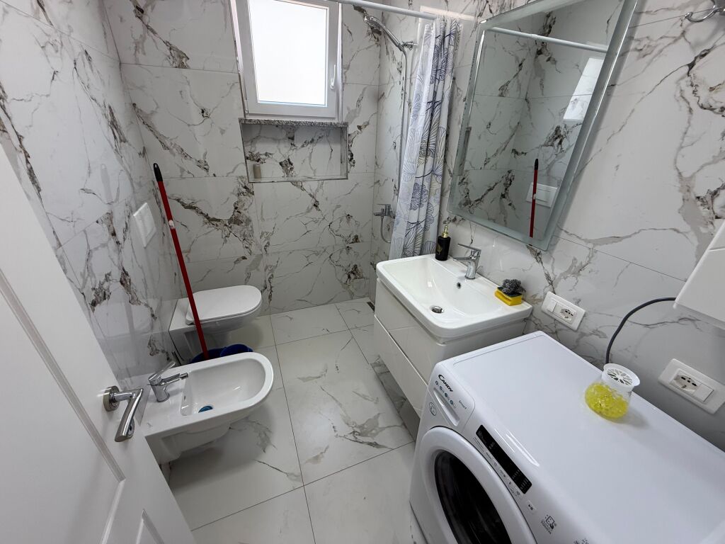 Apartament 2+1 me dy Tualete Ne durres