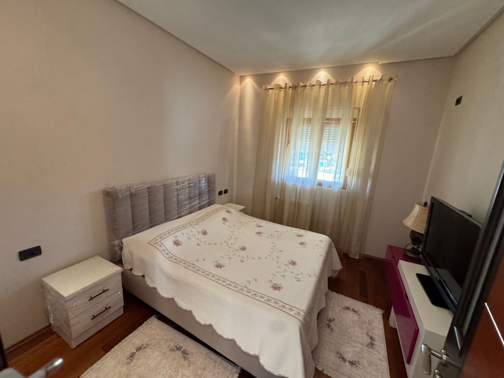 Apartament 3+1 per qira te Garda