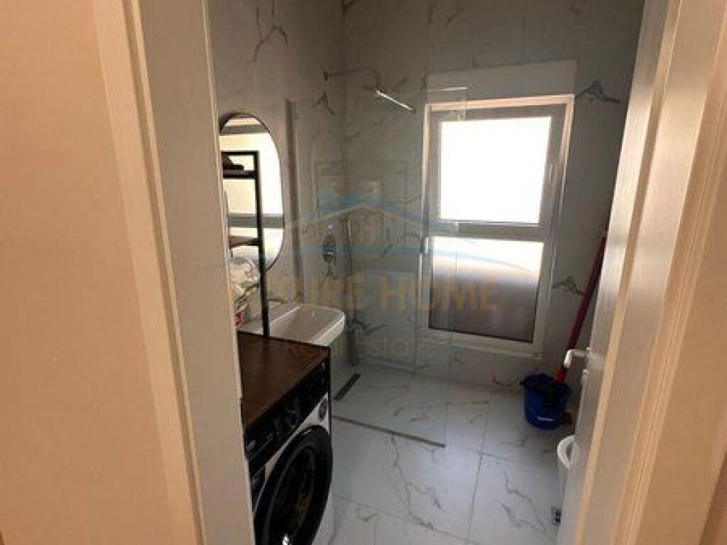 Shitet, Apartament 1+1, Tiranë.