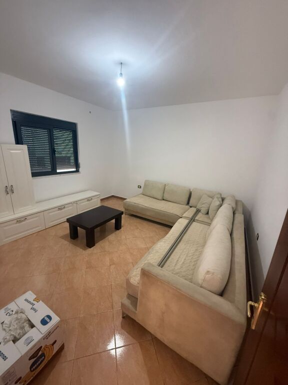 🏡 JEPET ME QERA KATI I 2-TË I NJË SHTËPIE PRIVATE 🏡