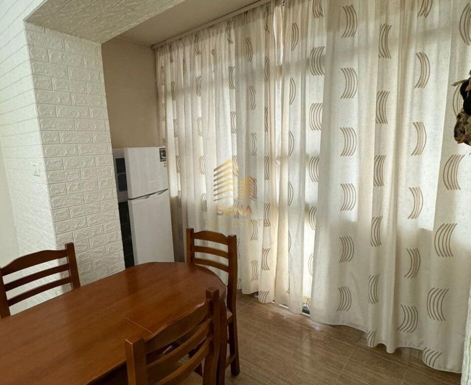 Qira,Apartament 1+1,Xhamllik,40.000 Leke/Muaj