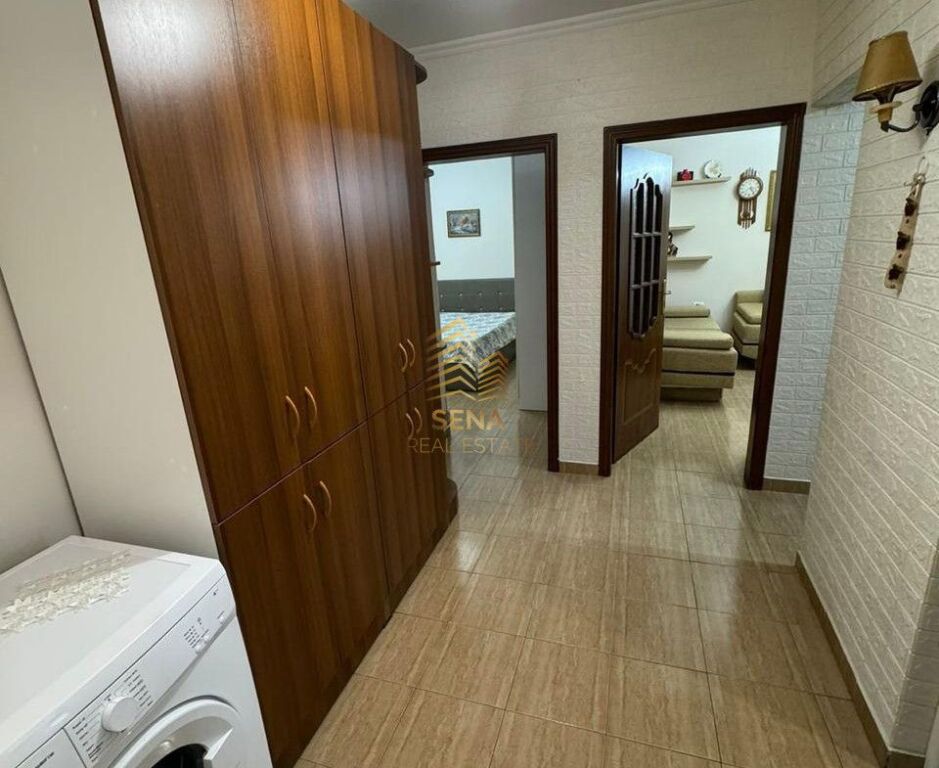 Qira,Apartament 1+1,Xhamllik,40.000 Leke/Muaj