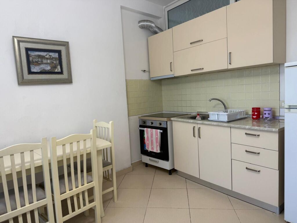 Rent | Apartament 2 + 1 | 21 Dhjetori | 650 €/month