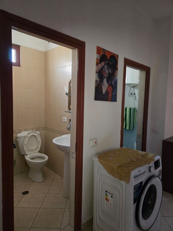 Apartament me qera - Siri Kodra