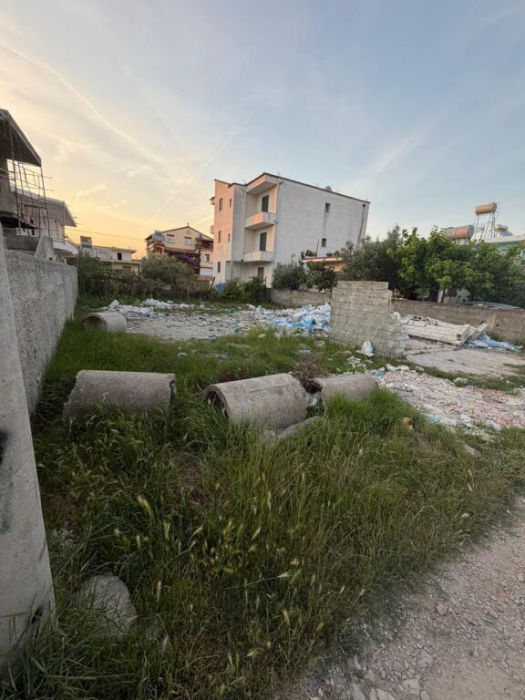 Tokë në shitje – Zona e Kënetës, Durrës