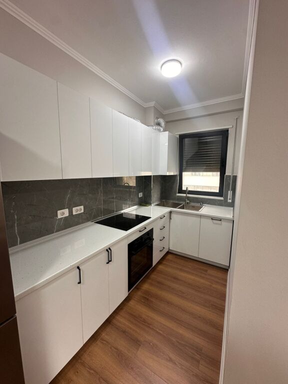 Apartment 2+1+2 with parking for rent, Durres Street