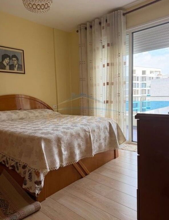 Shitet, Apartament 1+1, Kopshti Zoologjik, Tiranë​