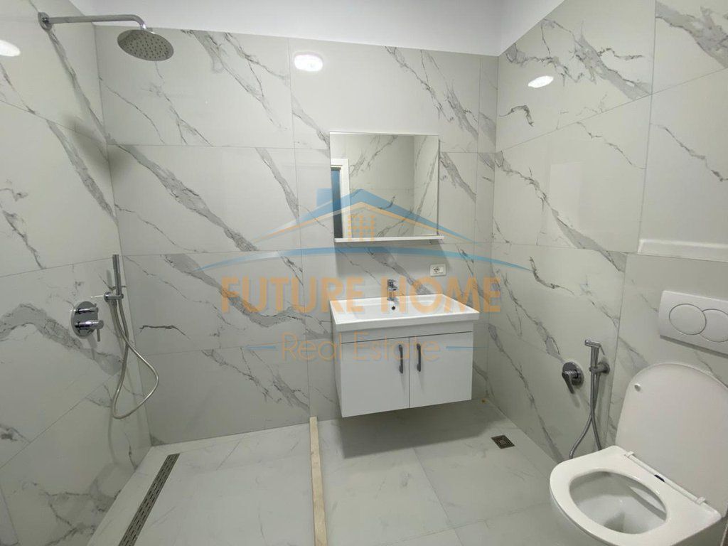 For sale, Apartment 2+1, Unaza e Re