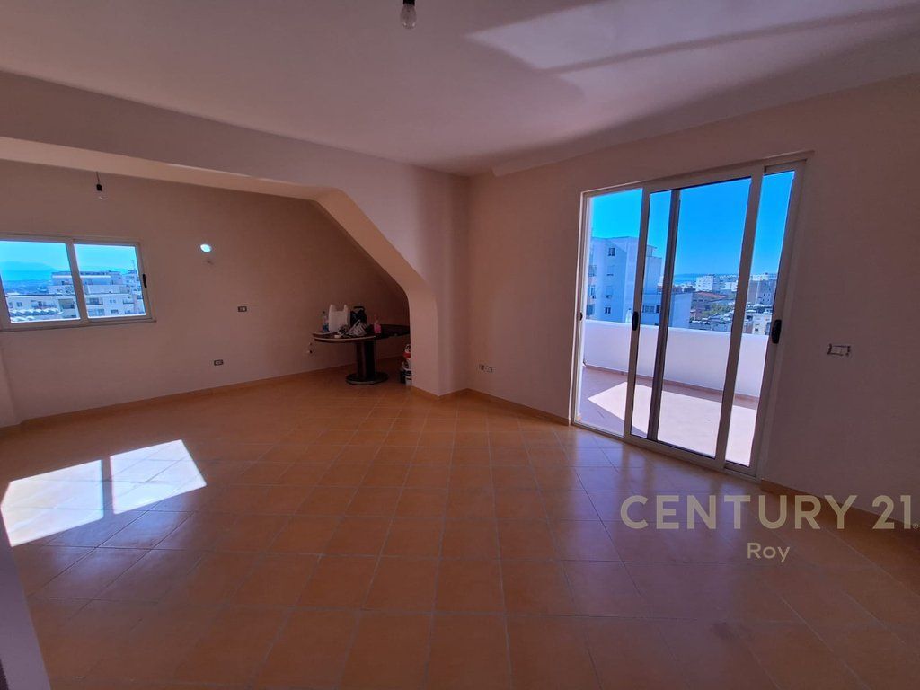 Apartament 2+1 në shitje Rruga Mujo Ulqinaku, Durrës - 150000€ | 107 m²
