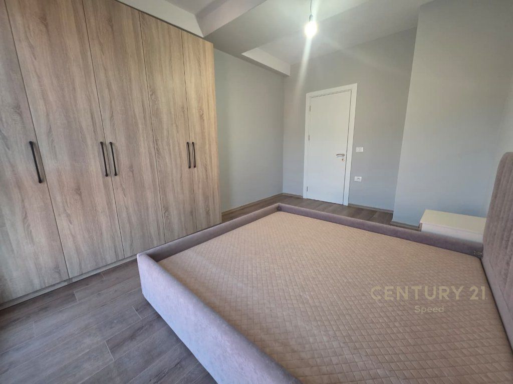 APARTAMENT 2+1 ME QIRA – SHKOLLA E BASHKUAR 570 € /Muaj