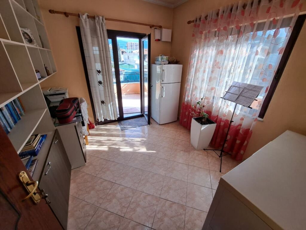 Shitet Vile 3-Kateshe ne Don Bosko ne Tirane