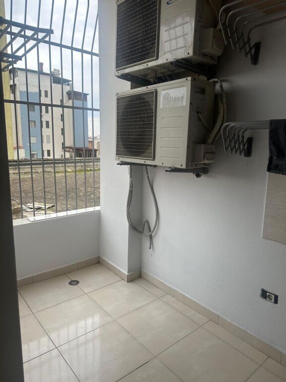 JEPET ME QERA APARTAMENT 1+1 PRANE MARKATES,DURRES