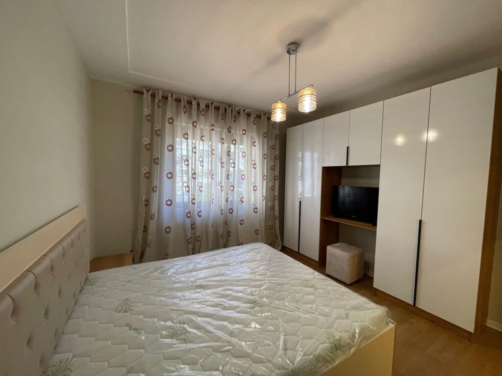 🏡 Shitet Apartament 2+1 – Ali dem