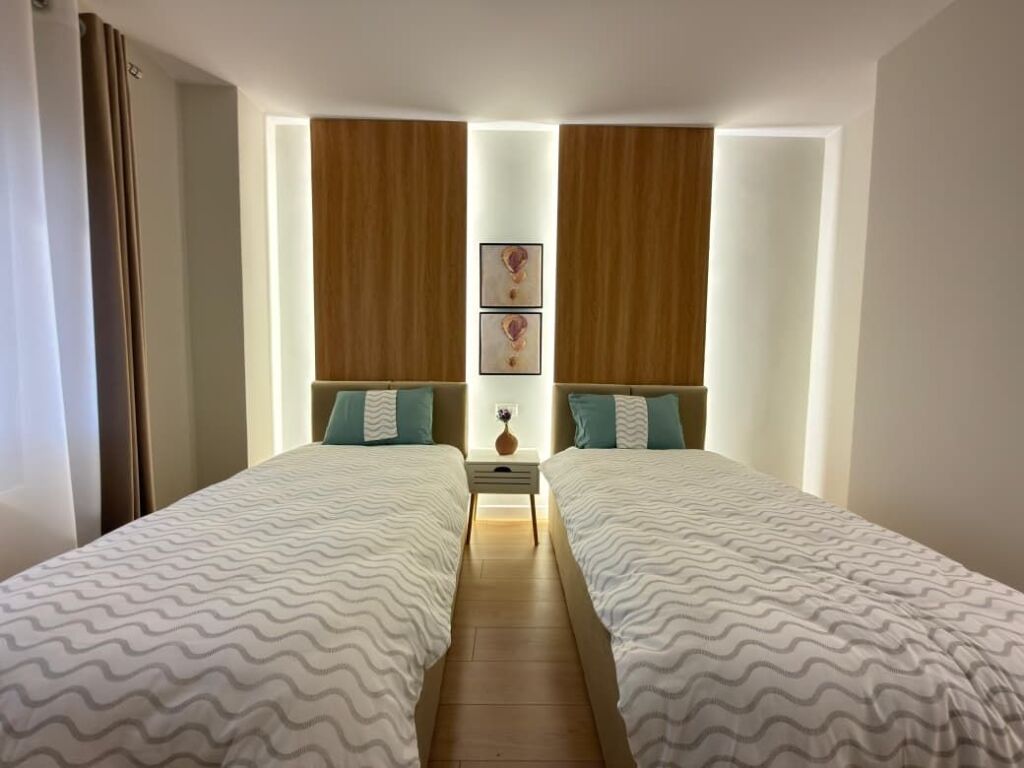 Apartment 2+1+2 for sale at Zogu i Zi!