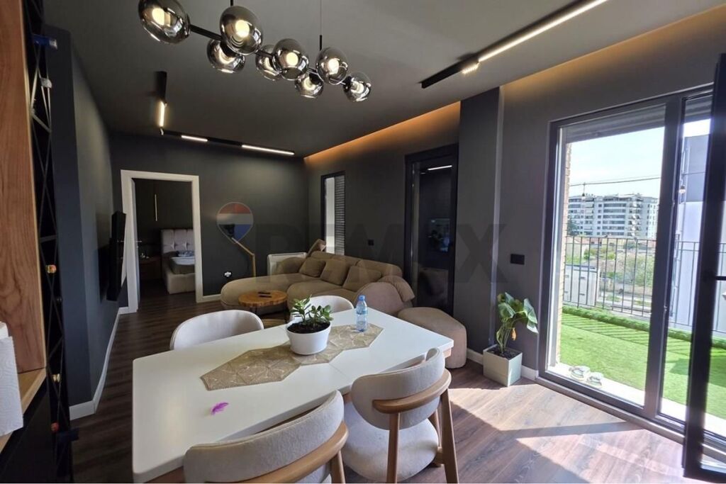 Apartment 2+1 plus veranda for sale, Electric Market