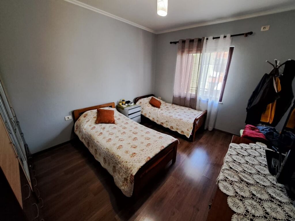 Shitet Vile 3-Kateshe ne Don Bosko ne Tirane