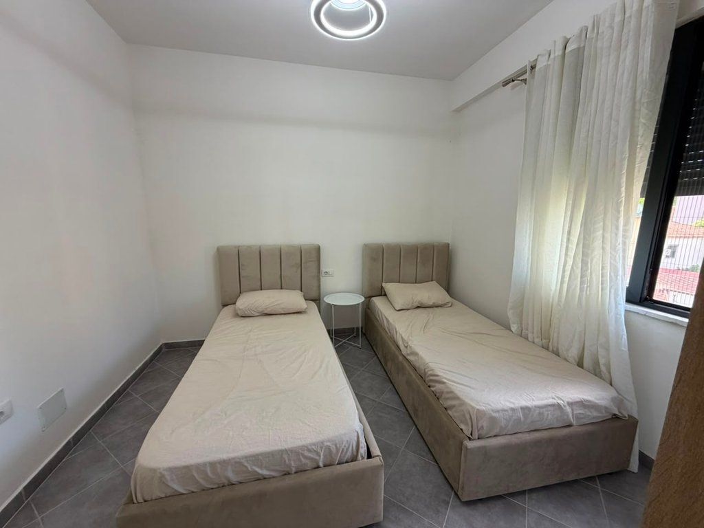 Qera, Apartament 2+1+Post Parkimi, Rruga Jordan Misja, Tirane.