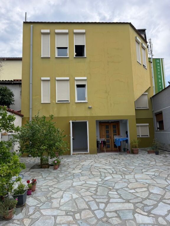 QERA, APARTAMENT 3+1, RRUGA PJETER BUDI, TIRANË(530581007-208)