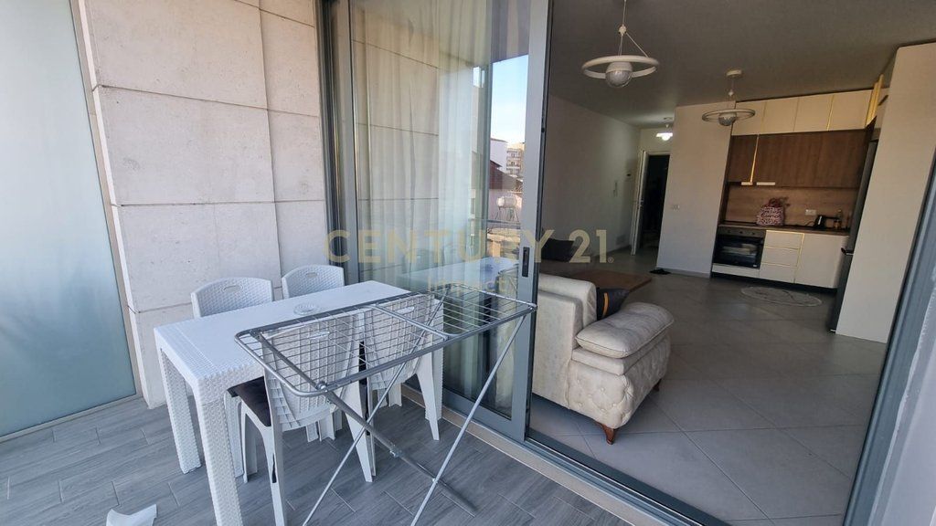 APARTAMENT 2+1+2 ME POST PARKIMI ,ME QIRA TEK FIORI DIi BOSCO! 850 € /Muaj