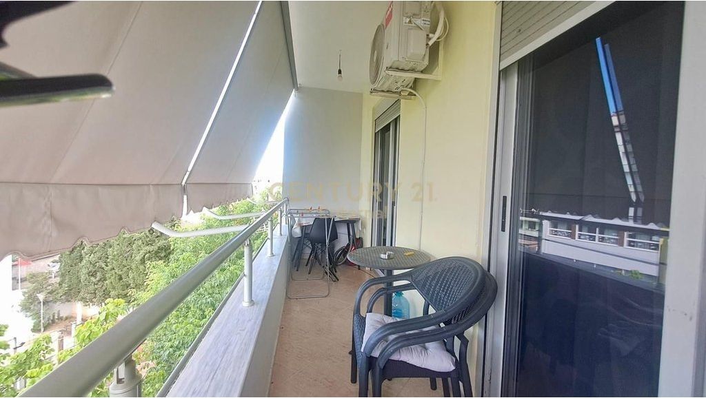 Apartament 1+1 Per Qira ne Xhamllik 450 € /Muaj