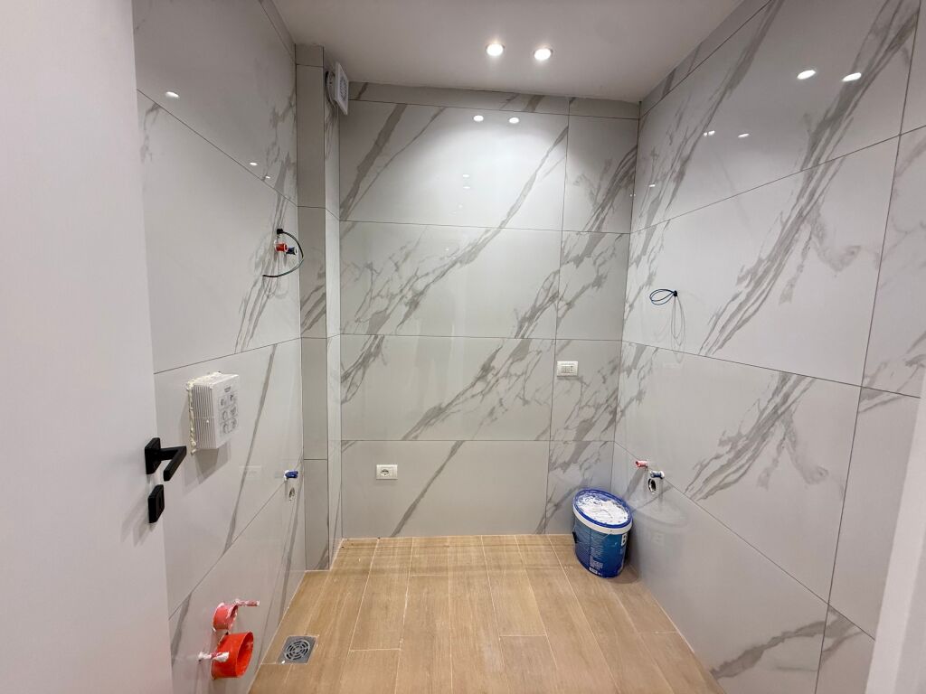 Apartament 2+1 Për Shitje, Afër Hotel Adriatik, Durrës!!