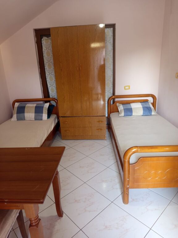 GARSIONERE 17000 LEKE.XHAMLLIK.
