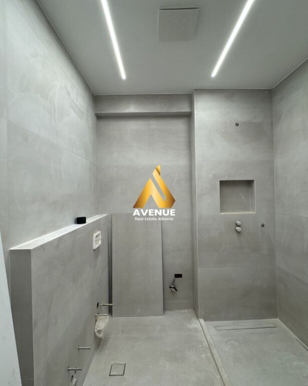 SHITET APARTAMENT 2+1+2 ,ISH EKSPOZITA, TIRANË