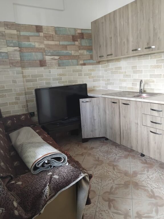 Apartment 1+1 for rent – Xhamllik, near Venue Club !