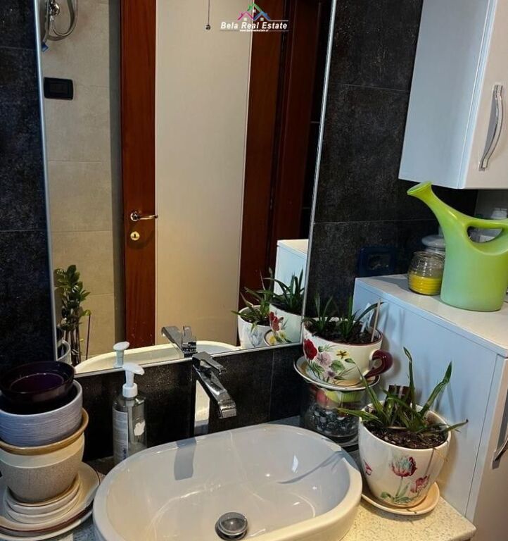 Apartament Per Shitje 2+1 Ne Bllok (ID B120870) Tirane