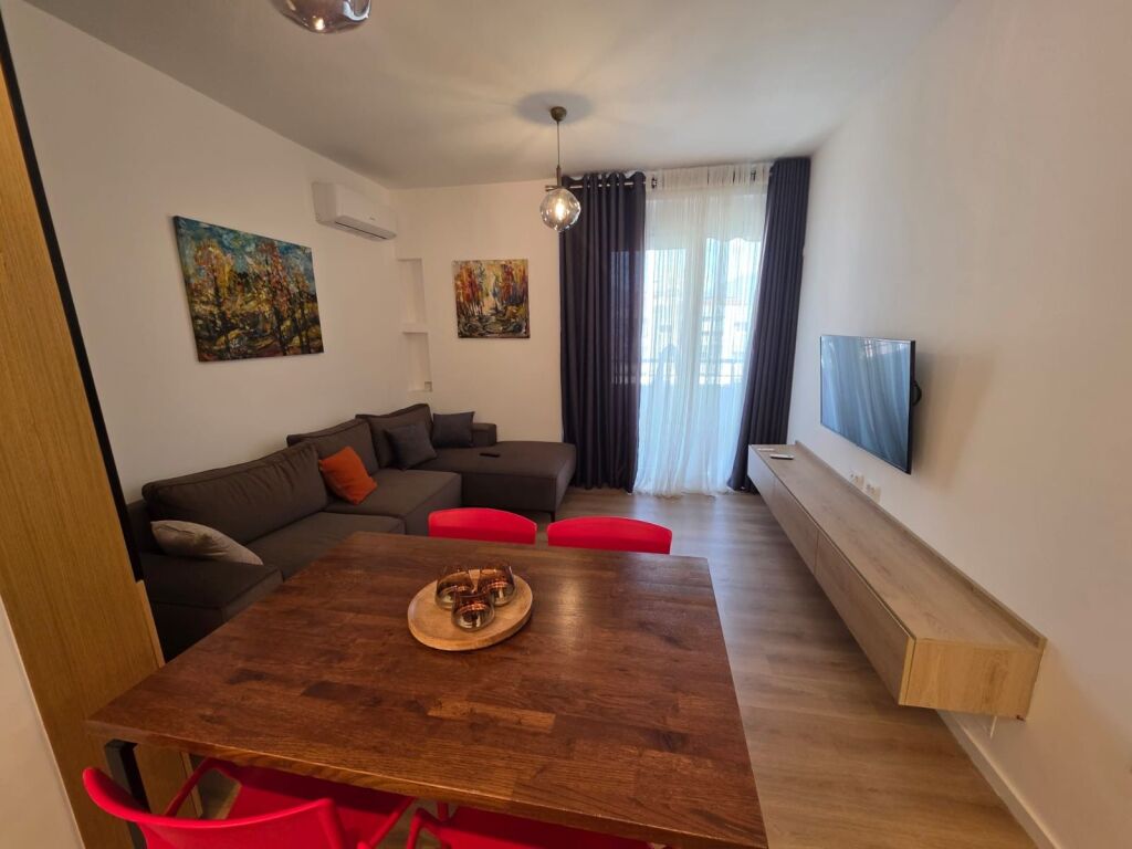 2+1,furnished at the airfield,165 thousand euros negotiable