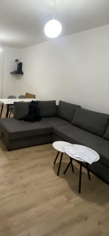 Apartament me qera 2+1 Paskuqan