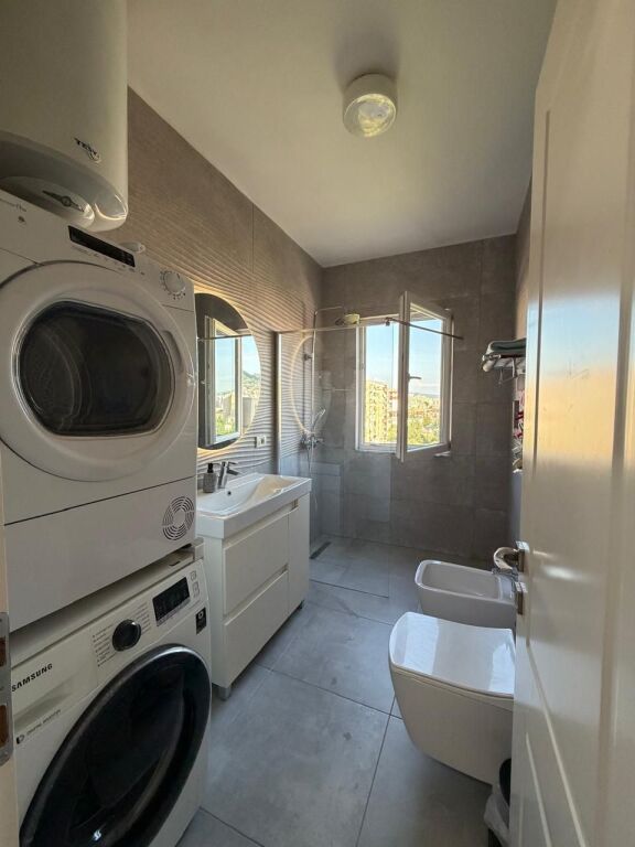 Shitet apartament - Astir
