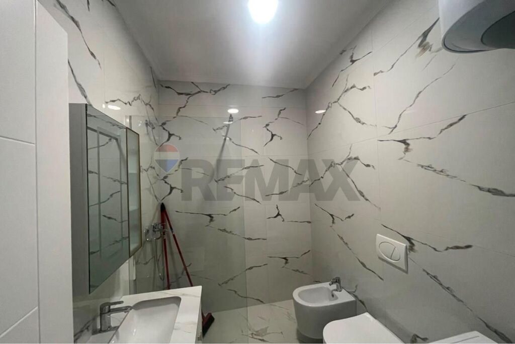 Affittasi appartamento 2+1+ parcheggio Astir