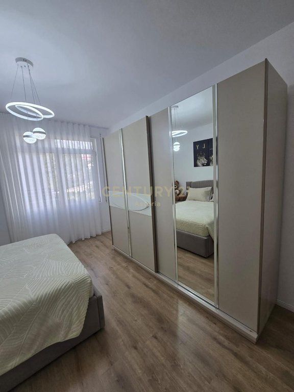 Shitet apartament 1+1, Linze, Pranë Restorant 2 Luanët 135,000 €