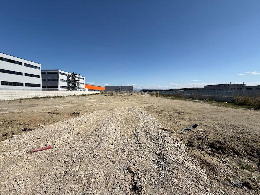 WAREHOUSE  LAND FOR SALE. OPPORTUNITY