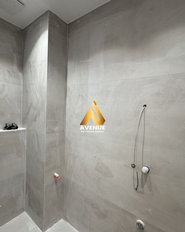 SHITET APARTAMENT 2+1+2 ,ISH EKSPOZITA, TIRANË