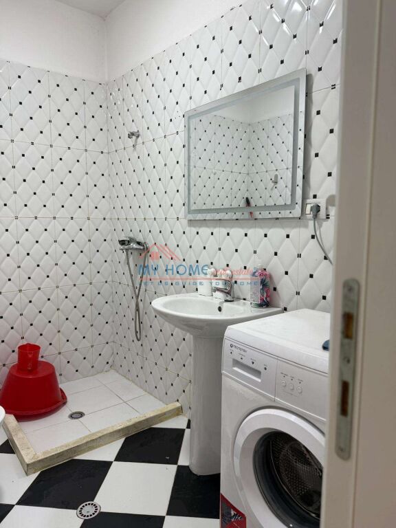 Apartament 2+1 me qera prane Inxhinieris se Ndertimit ne Tirane