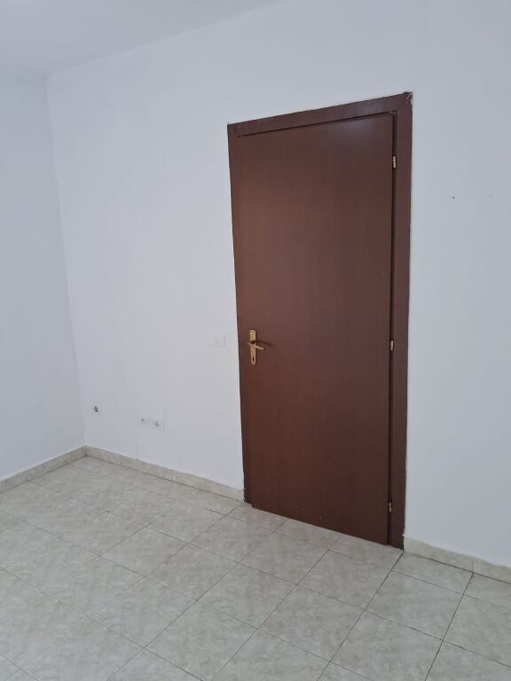 Rent | Apartament 1 + 1 | Ish Fusha e Aviacionit | 400 €/month