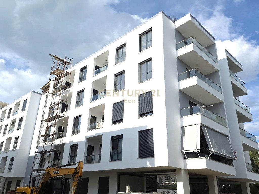 Apartment 1+1 with Sea View 50 meters from the Sea in Golem !