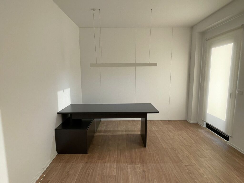 🏢 Office for rent in Garden Building – Kavaja Street, Tirana 📍