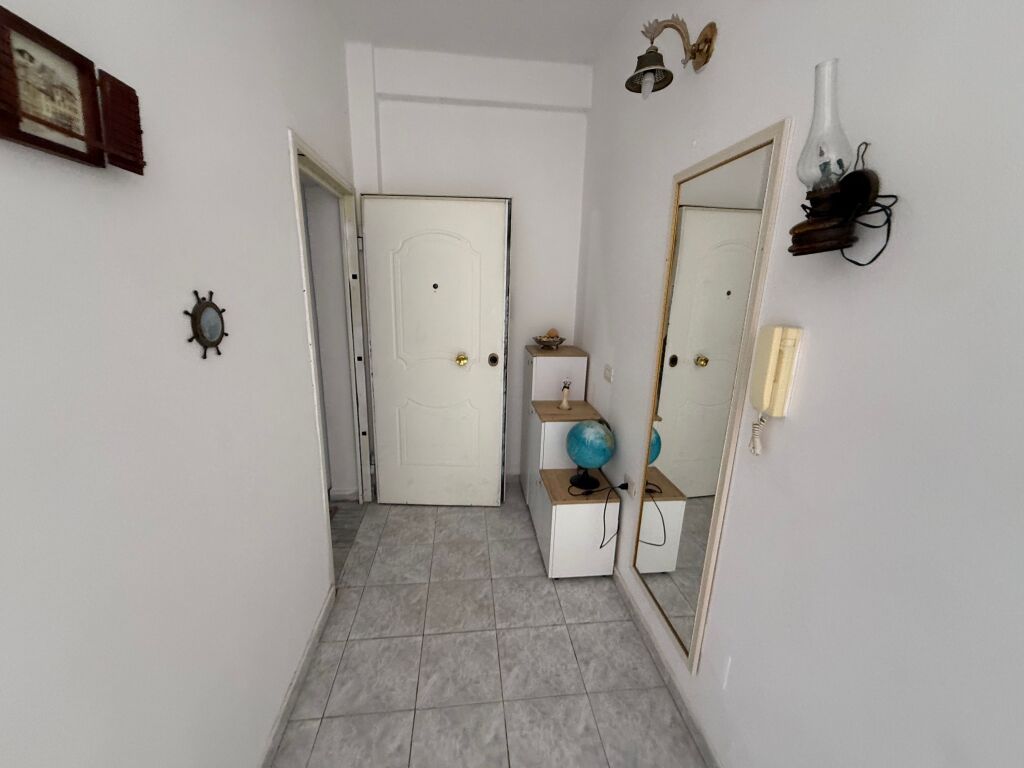 APARTAMENT 1+1 ME PAMJE TË MREKULLUESHME NGA DETI NË PLAZHIN E DURRËSIT!